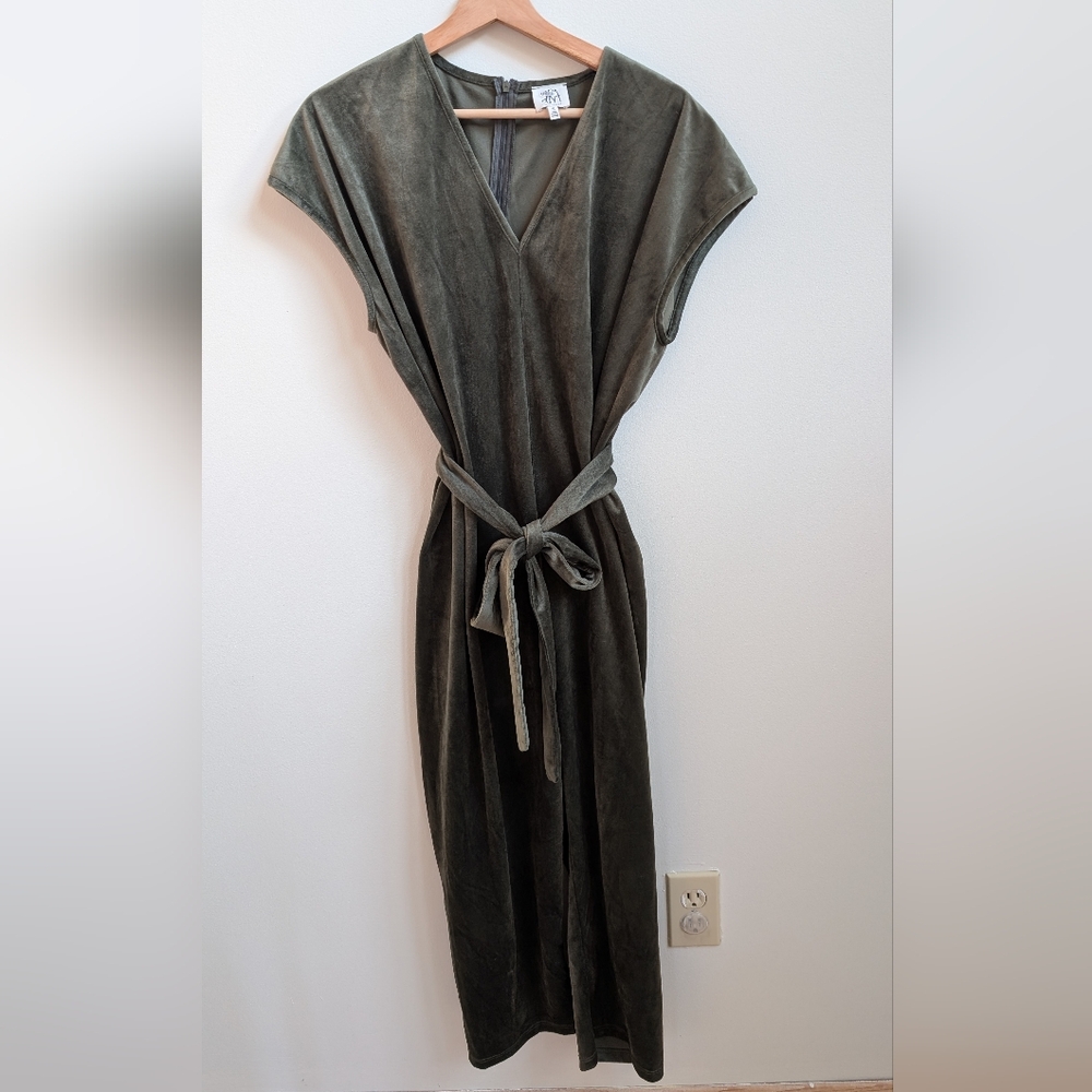 DRA Los Angeles Belted Velour Jumpsuit Olive Green Small